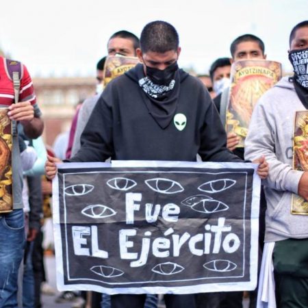 AMLO rechaza que Fuerzas Armadas presionen al gobierno en caso Ayotzinapa – El Sol de Toluca