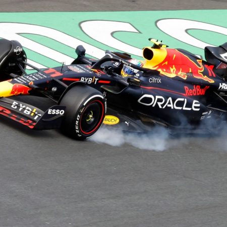 Checo Pérez tropieza en Países Bajos; Verstappen se lleva el GP en casa – El Sol de Toluca