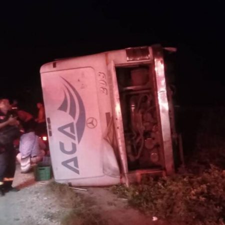 Vuelca autobús de pasajeros en Tecpan de Galeana, Guerrero; hay cinco lesionados – El Sol de Toluca