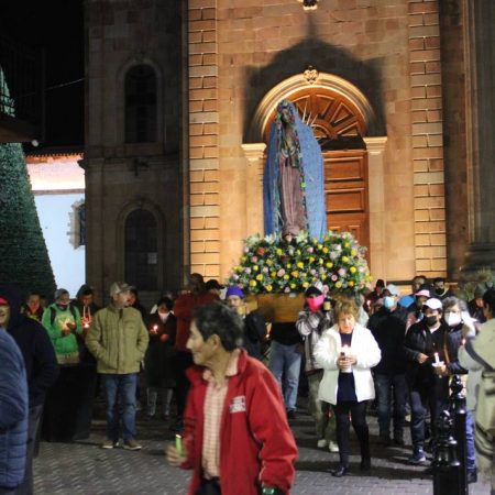 Durante la aurora, veneran a la Guadalupana en Valle de Bravo – El Sol de Toluca