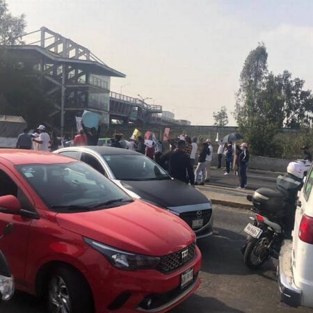 Bloquean Avenida Central de Ecatepec por la desaparición de una adolescente – El Sol de Toluca