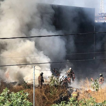 Se incendia predio de Ecatepec donde almacenaban desperdicios industriales  – El Sol de Toluca