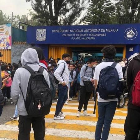 Desalojan a estudiantes del CCH de Naucalpan ante la presencia de presuntos grupos de choque – El Sol de Toluca