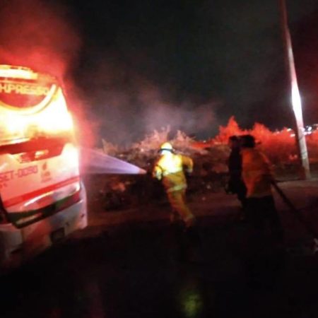 Incendian una unidad de pasajeros cuando circulaba por Nextlalpan – El Sol de Toluca