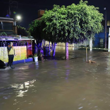 Se registra nueva mega fuga de agua en Ecatepec; varias casas amanecieron inundadas – El Sol de Toluca