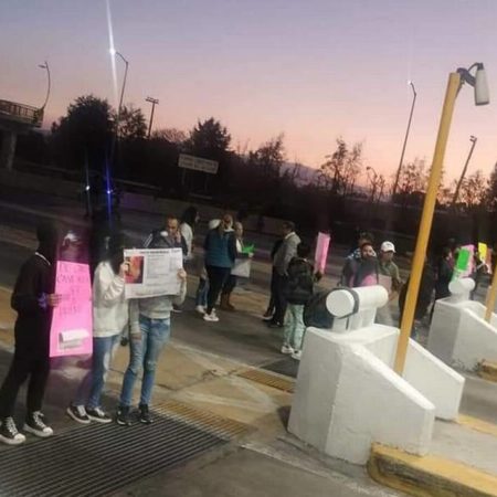 Protestan en caseta de la México-Puebla por la desaparición de una adolescente – El Sol de Toluca