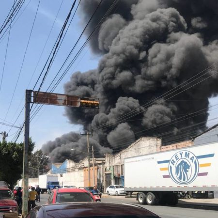 Se registra incendio en fabrica de plásticos de Ecatepec – El Sol de Toluca