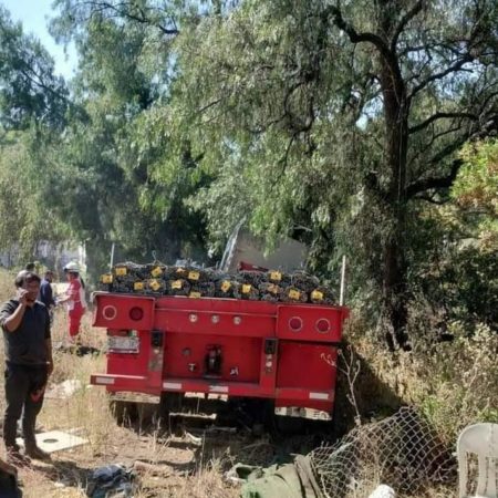 Accidente en Atizapán: tráiler se lleva a varios vehículos y una persona muere – El Sol de Toluca