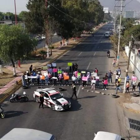 Familiares de mujer desaparecida bloquean la carretera México-Texcoco – El Sol de Toluca