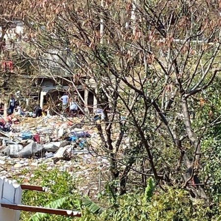 Explosión en Totolapan: binomios caninos buscan restos de dos personas entre escombros – El Sol de Toluca