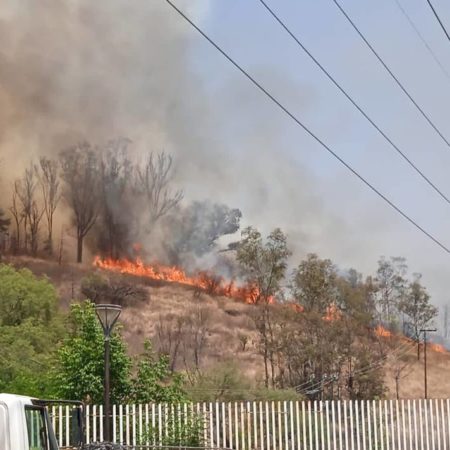 Naucalpan: Incendio consume pastizales en el cerro de Moctezuma – El Sol de Toluca