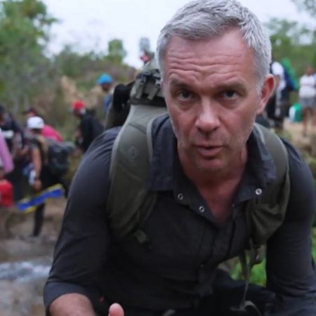 Periodista de CNN se une a migrantes en su camino a EU – El Sol de Toluca