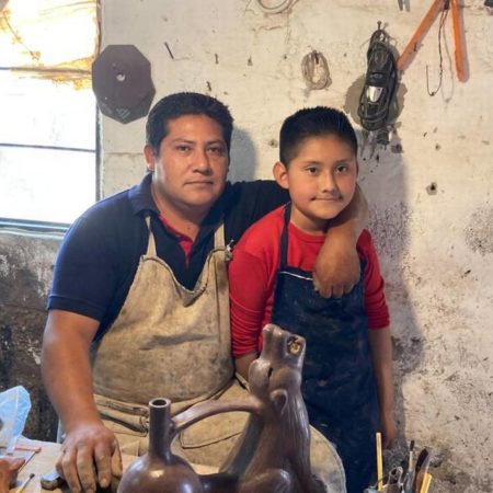 Padre e hijo fabrican instrumentos musicales prehispánicos en Puebla – El Sol de Toluca