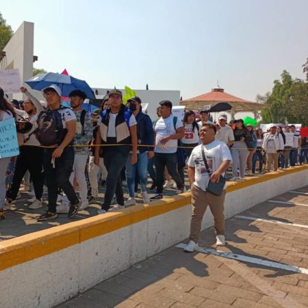 Estudiantes del Tecnológico de Cuautitlán Izcalli bloquean la Avenida Constitución – El Sol de Toluca